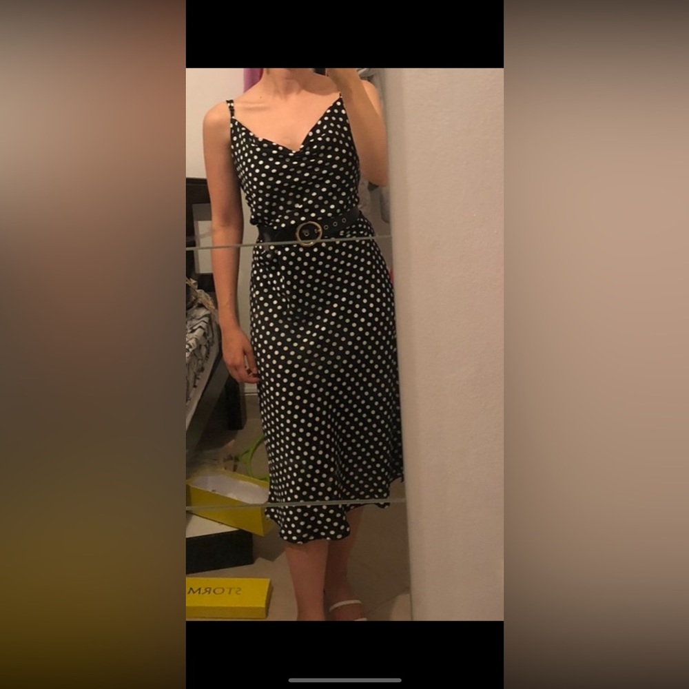 Dress - Picture 3 of 4